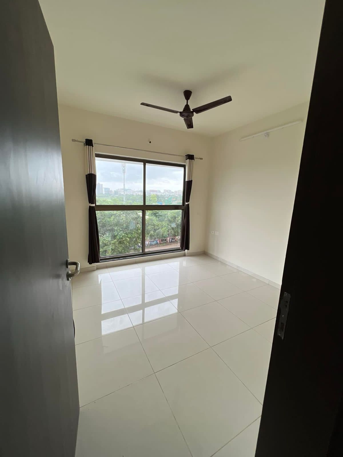 1 BHK 500 Sq.Ft. Apartment in Paranjape Blue Ridge