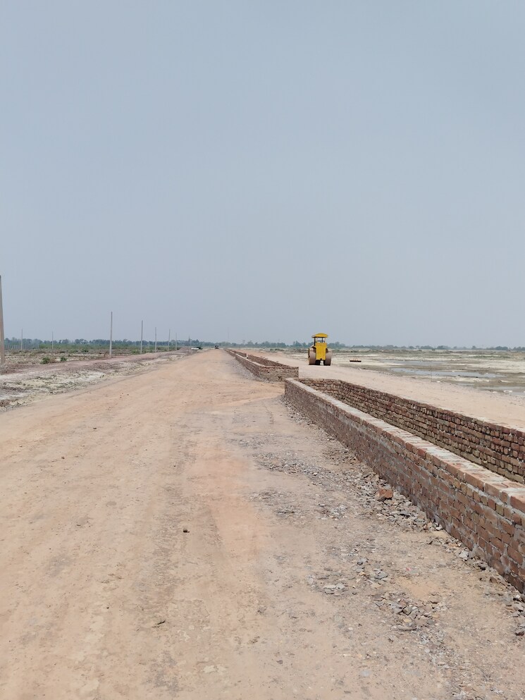 undefined, nh 19  200 Sq.Yd. Plot In Nh 19 Vrindavan 8655073