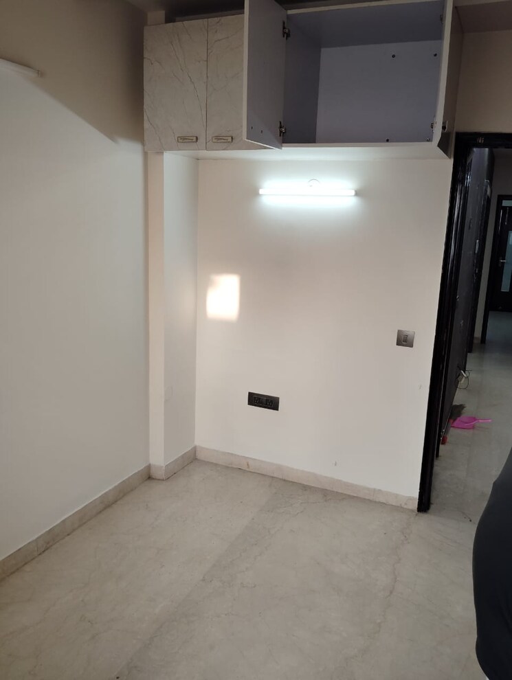 Room, sb-apartment 3 Bedroom 1700 Sq.Ft. Builder Floor In Rohini Sector 13 Delhi 8655108