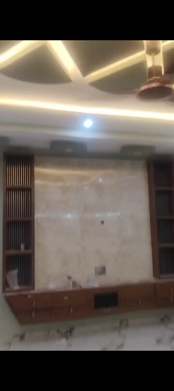 Room in 6+ BHK Independent House at Rt Nagar – for Sale