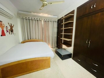 Bedroom in 3 BHK Penthouse at Amarpali Exotica, Sector 50 – for Rent