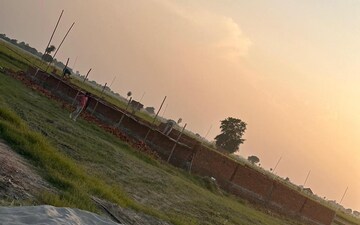 Plot For Sale in Solra