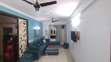Living Room in 2 BHK Independent House at Aliganj – for Rent