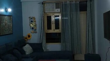 Living Room in 2 BHK Independent House at Aliganj – for Rent