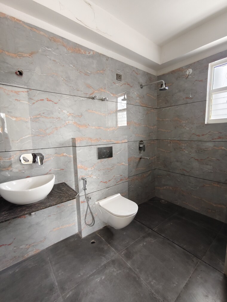 Bathroom, salugara 3 Bedroom 1913 Sq.Ft. Apartment In Salugara Siliguri 8655278