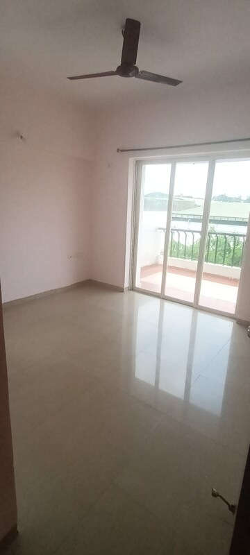 Room in 2 BHK Apartment at Essen Aishwaryam Comfort Phase-I, Akurdi – for Rent