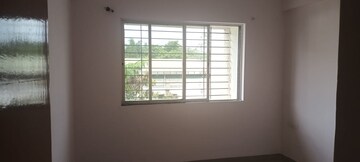 Room in 2 BHK Apartment at Essen Aishwaryam Comfort Phase-I, Akurdi – for Rent