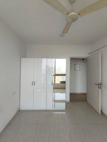 Room in 2 BHK Apartment at Hiranandani Estate Rodas Enclave, Ghodbunder Road – for Sale