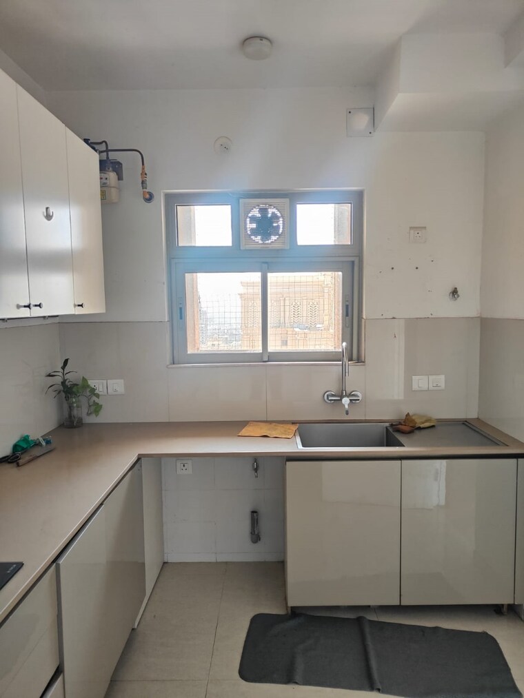 Kitchen, hiranandani-estate-rodas-enclave 2 Bedroom 800 Sq.Ft. Apartment In Ghodbunder Road Thane 8655273