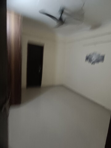 Room in 3 BHK Builder Floor at Ansal API Esencia, Sector 67 – for Rent