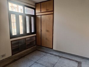Room in 3 BHK Apartment at Sushant Tower, Sector 56 – for Sale