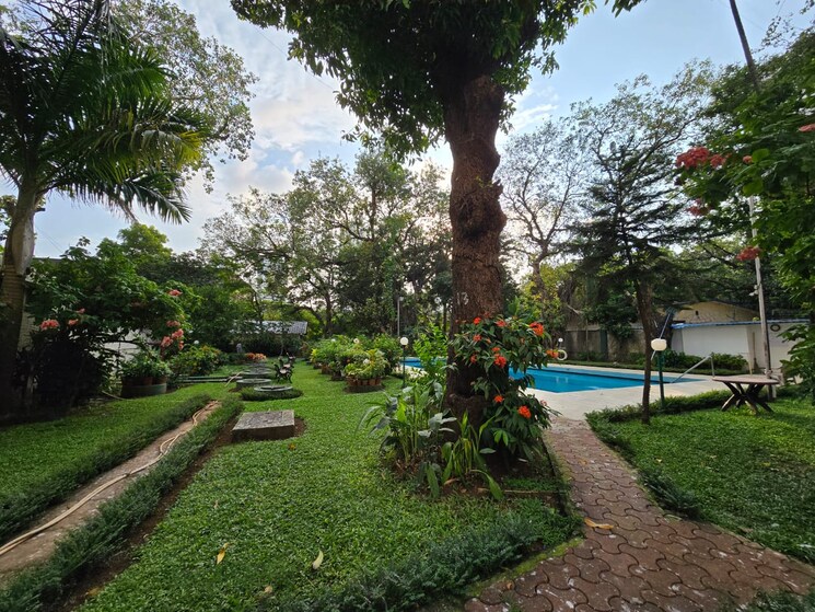 Garden, harbour-heights 2 Bedroom 900 Sq.Ft. Apartment In Colaba Mumbai 8655292