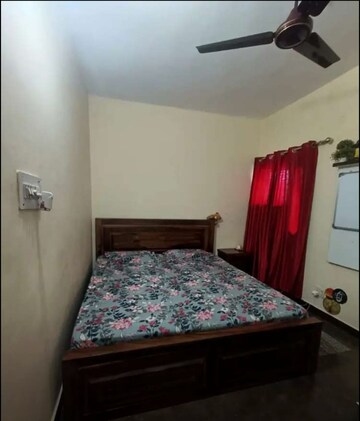 Bedroom in 2 BHK Builder Floor at Sector 45 – for Rent