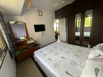 Bedroom in 2 BHK Apartment at Aristo Lloyds Estate, Wadala East – for Rent