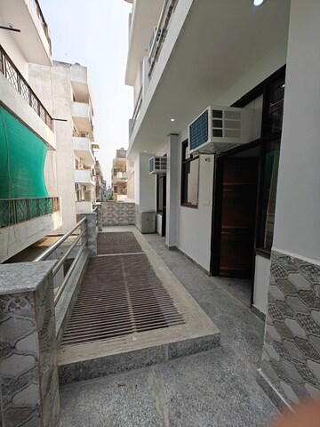Balcony in 2 BHK Builder Floor at Uday Arden 45, Sector 45 – for Rent