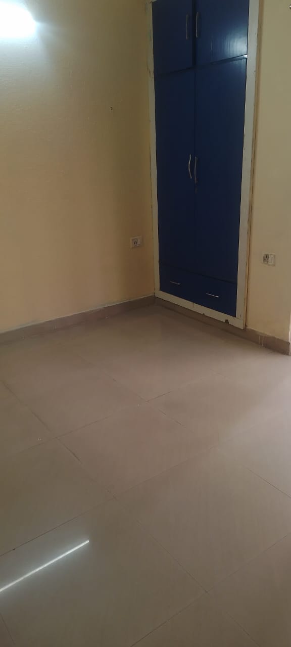 1 RkApartment For Rent in Antriksh Golf View