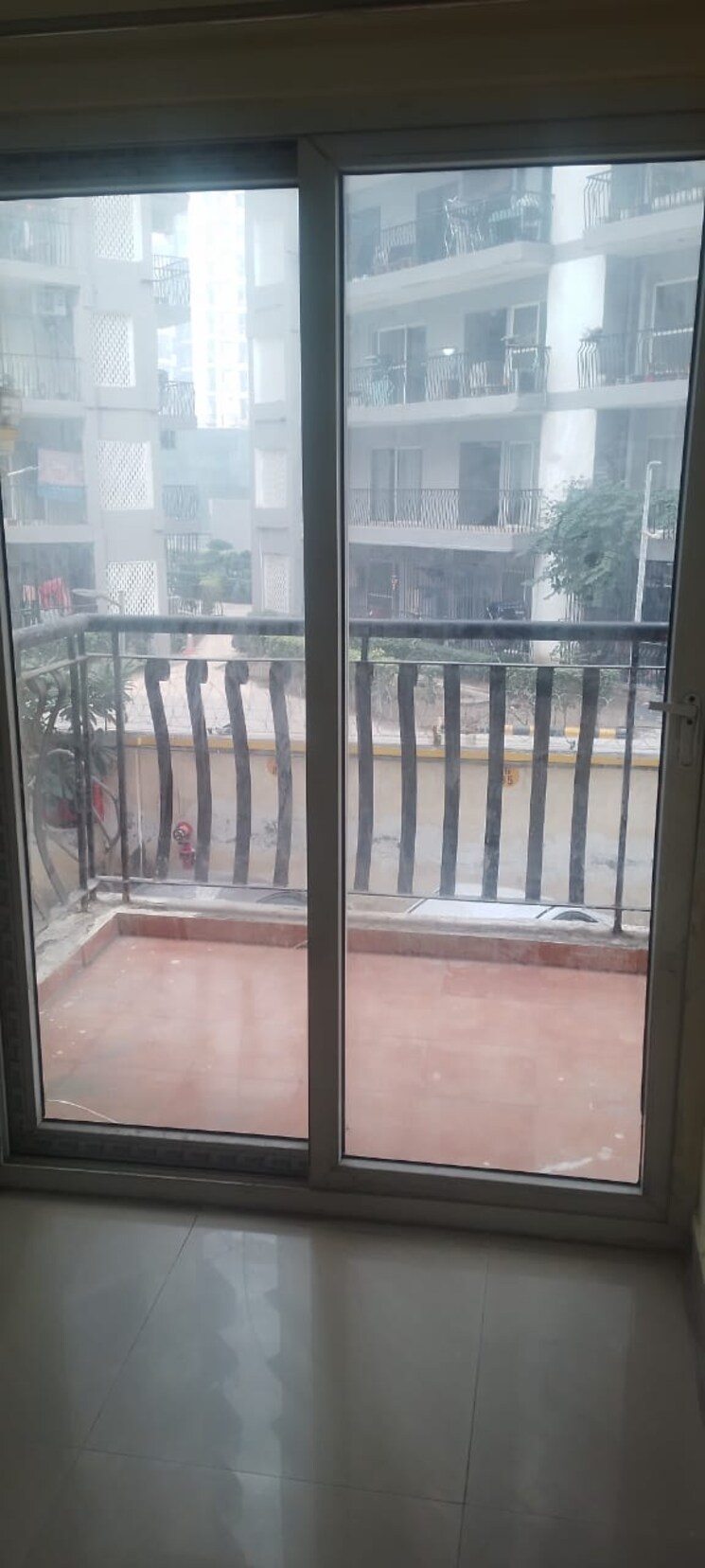 Balcony, antriksh-golf-view 1 RK 550 Sq.Ft. Apartment In Sector 78 Noida 8655478