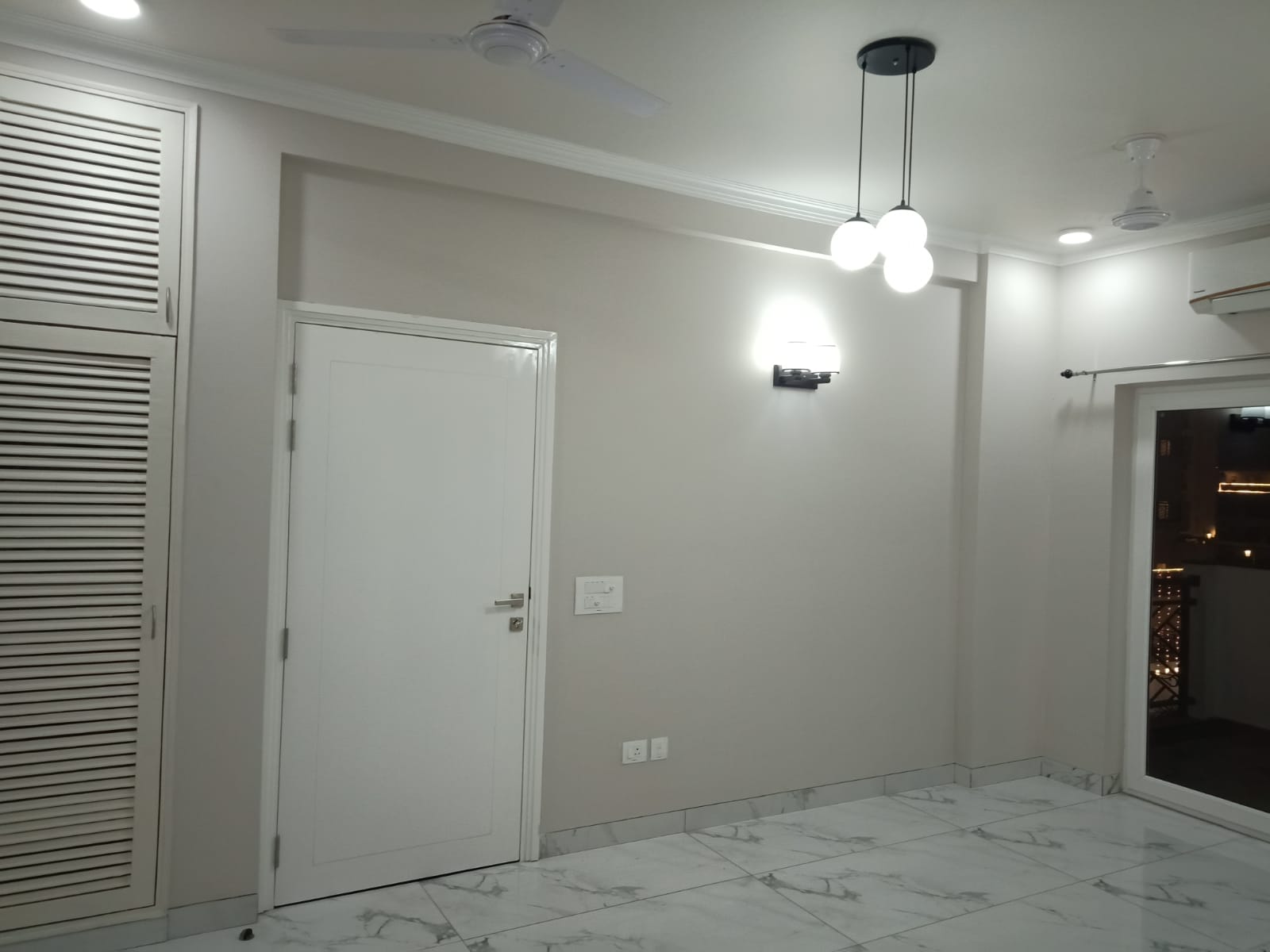 2.5 BHK + Study Room 1210 Sq.Ft. Builder Floor in Central Park Cerise Suites