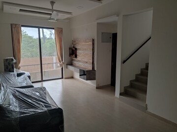 Room in 2 BHK Villa at Kadamba Plateau – for Rent