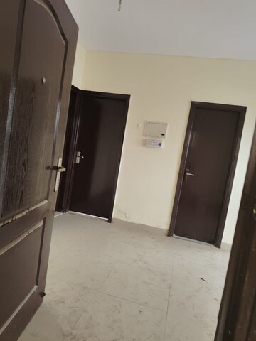 Furnished Amenities in 3 BHK Builder Floor at BPTP Elite Floors, Sector 83 – for Rent