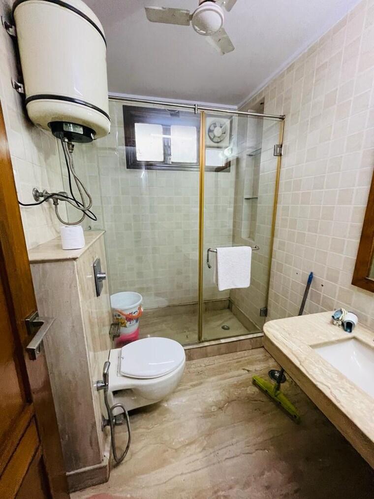 Bathroom, saket 4 Bedroom 2700 Sq.Ft. Builder Floor In Saket Delhi 8655559
