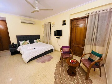 4 BHK Builder Floor For Sale in Saket