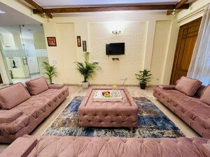 Bedroom in 4 BHK Builder Floor at Saket – for Sale