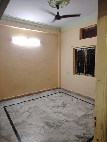 Room in 1 BHK Apartment at Begumpet – for Rent