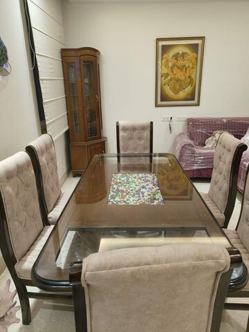 Furnished Amenities in 4 BHK Builder Floor at Saket – for Rent