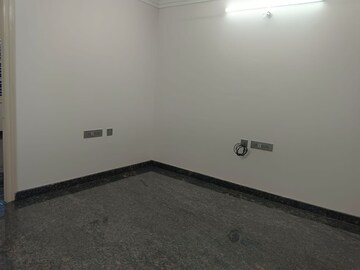 Room in 1 BHK Builder Floor at Ejipura – for Rent