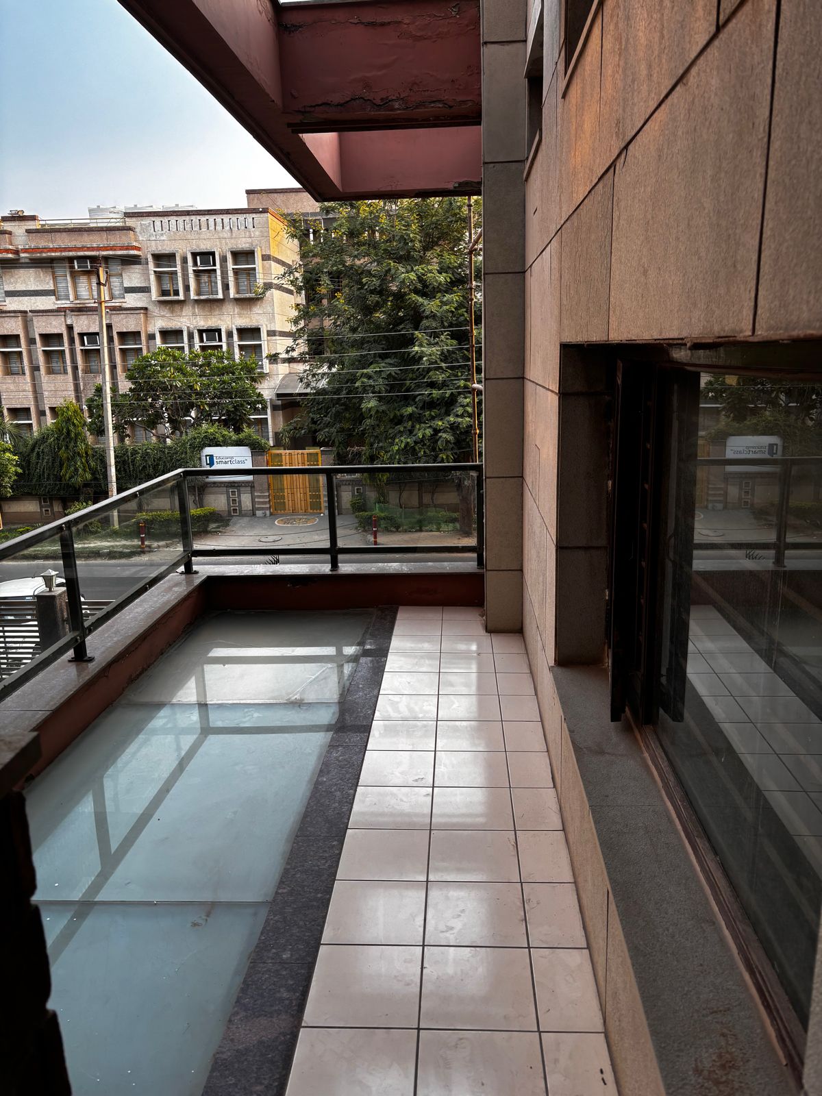 3 BHK + Servant Room Builder Floor For Rent in Apex Apartments