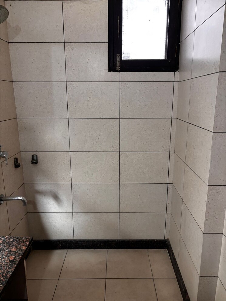 Bathroom, apex-apartments 3 Bedroom 350 Sq.Yd. Builder Floor In Sector 45 Gurgaon 8655803