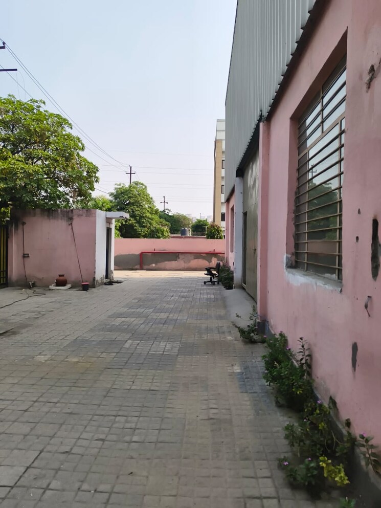 Exterior View, sector 67 Commercial Office Space 9000 Sq.Ft. In Sector 67 Noida 8655758