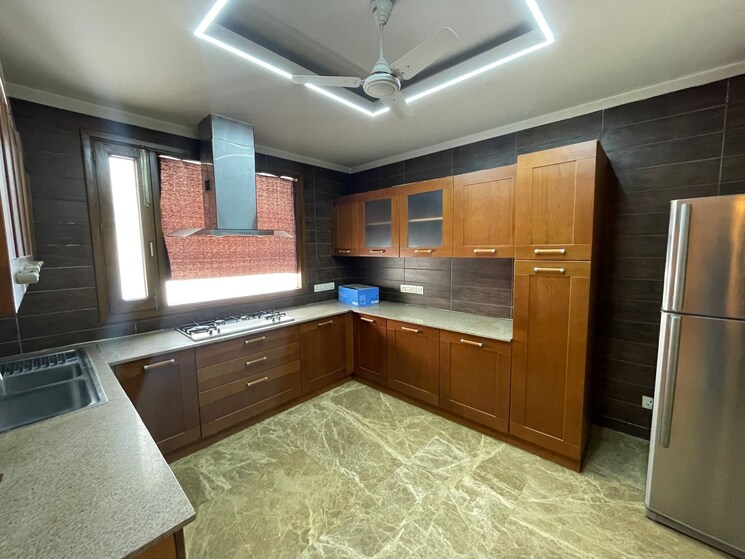 Kitchen, defence colony 3 Bedroom 3000 Sq.Ft. Builder Floor In Defence Colony Delhi 8655814