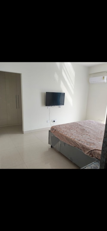 Room in 3.5 BHK Apartment at Maya Green Lotus Saksham, International Airport Road – for Rent