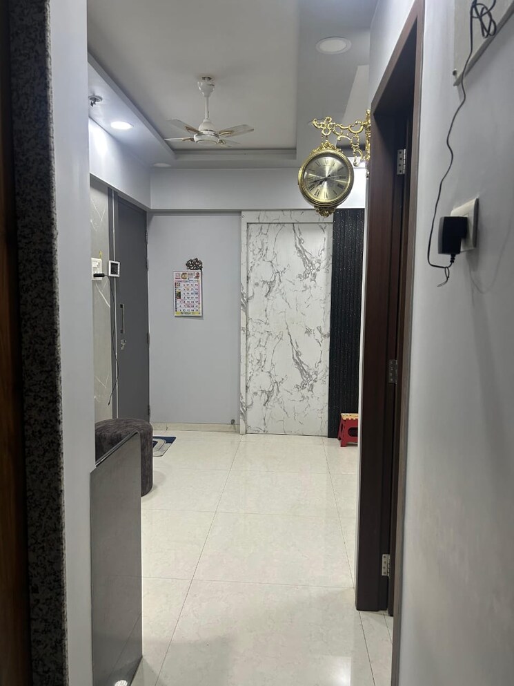 Living Room, naman-premier 2 Bedroom 665 Sq.Ft. Apartment In Andheri East Mumbai 8655810