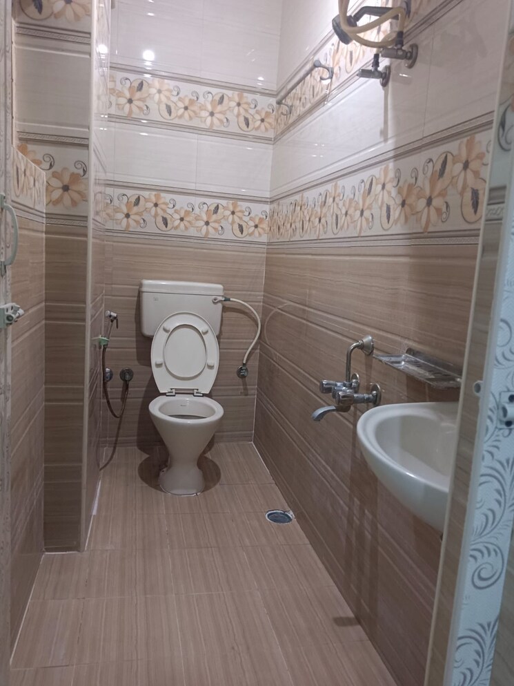Bathroom, ejipura 1 Bedroom 600 Sq.Ft. Builder Floor In Ejipura Bangalore 8655812