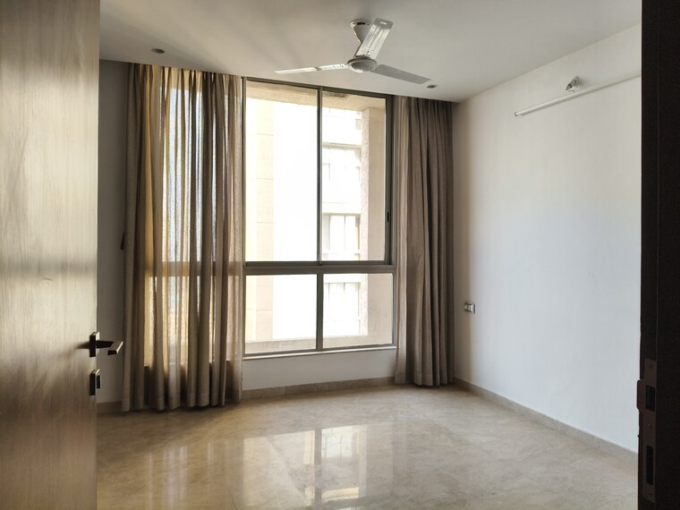 Room, hiranandani-estate-rodas-enclave 5 Bedroom 3800 Sq.Ft. Apartment In Ghodbunder Road Thane 8655858