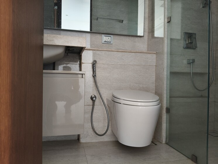 Bathroom, hiranandani-estate-rodas-enclave 5 Bedroom 3800 Sq.Ft. Apartment In Ghodbunder Road Thane 8655858