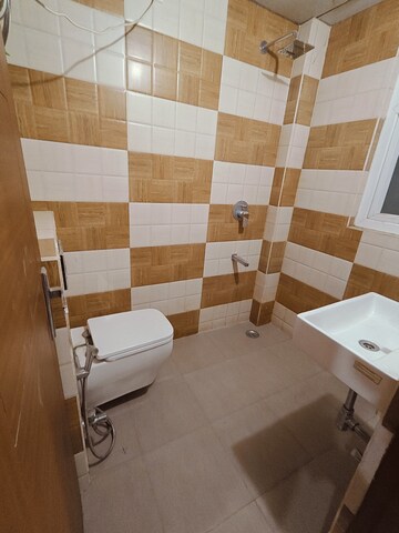 Bathroom in 3 BHK Builder Floor at Gupta Awas, Sector 43 – for Rent
