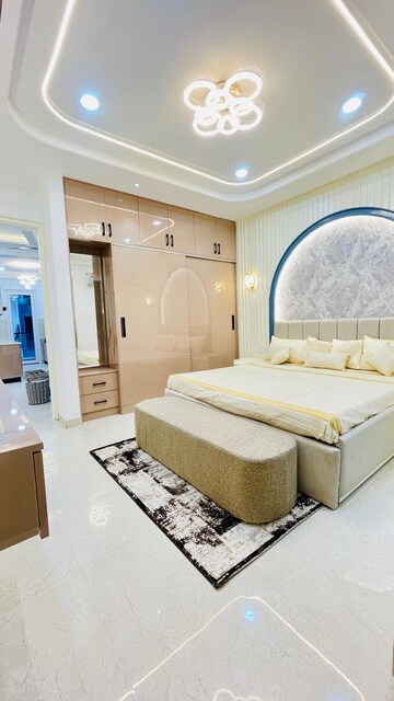 3.5 BHK Builder Floor For Sale in Vip Road