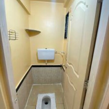 Bathroom in 1 BHK Apartment at Sion – for Rent