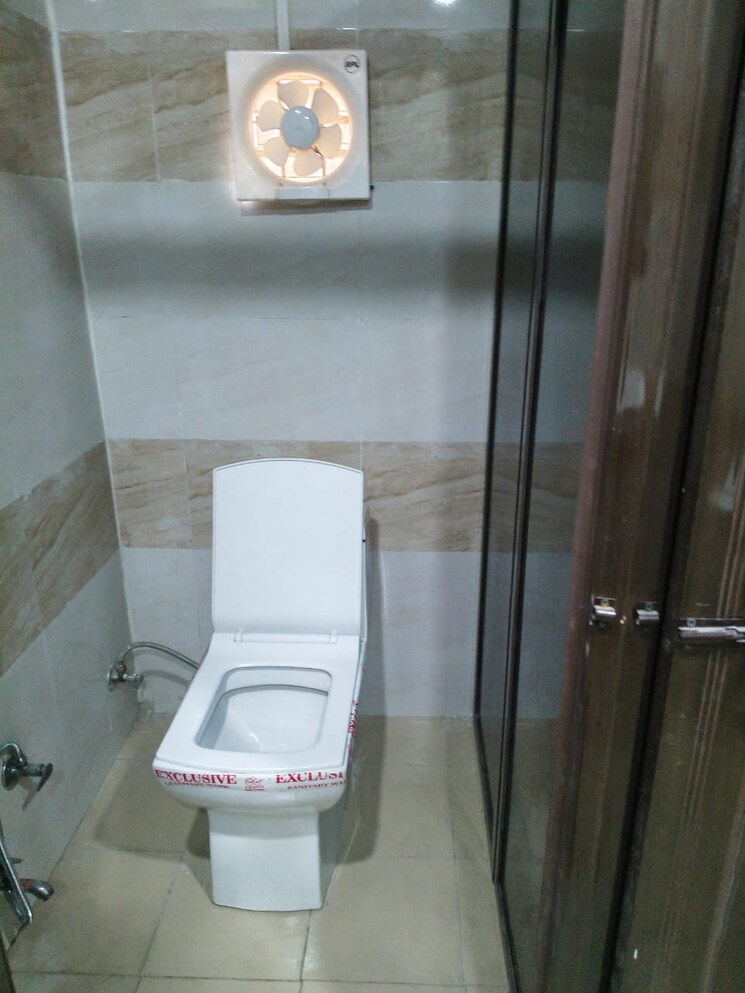 Floor Plan, sector 67 Commercial Office Space 3000 Sq.Ft. In Sector 67 Noida 8655898