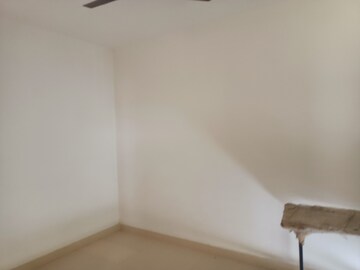 Room in 1 BHK Apartment at Breez Global Heights, Sohna Sector 33 – for Rent