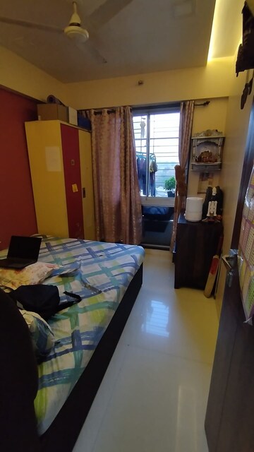 Bedroom in 2 BHK Apartment at Chandak Paloma, Goregaon East – for Rent