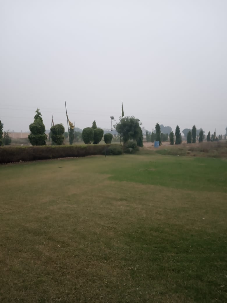 Plot For Sale in Kalindi Kunj