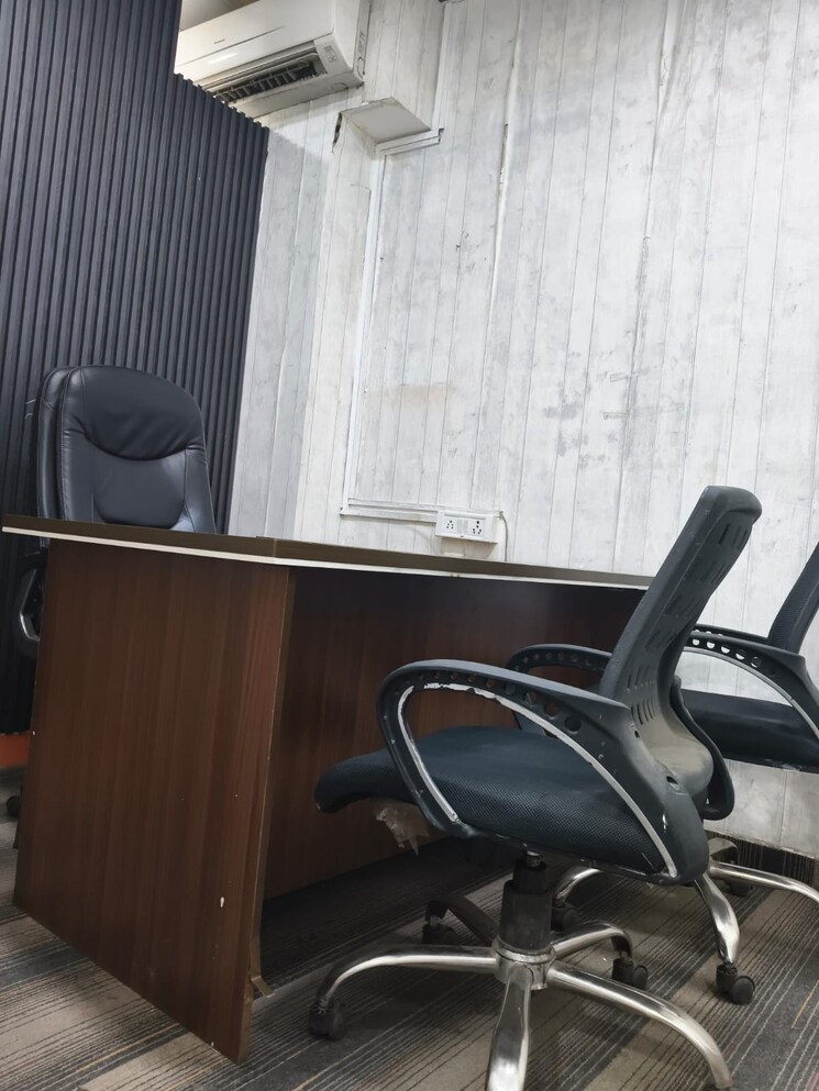 Team Area, sector 16 Commercial Office Space 1000 Sq.Ft. In Sector 16 Noida 8655988