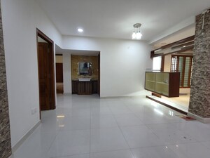 Room in 3 BHK Apartment at NGV Apartment, Koramangala – for Sale