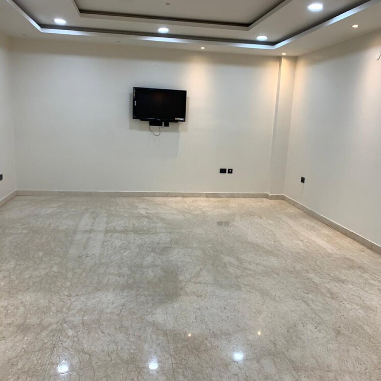 Room, dlf phase ii 4 Bedroom 330 Sq.Yd. Builder Floor In Dlf Phase ii Gurgaon 8656019