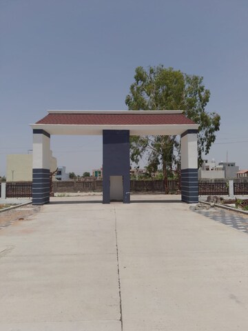  Plot – Exterior View View at Nipania - for Sale